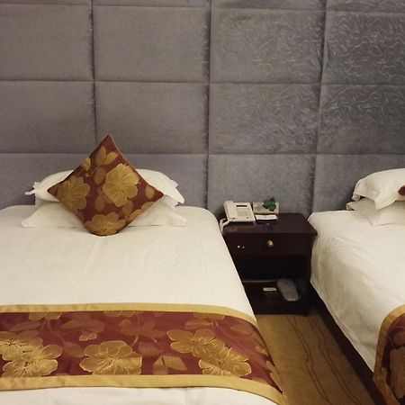 Huayu Paradise International Hotel Lhásza Kültér fotó