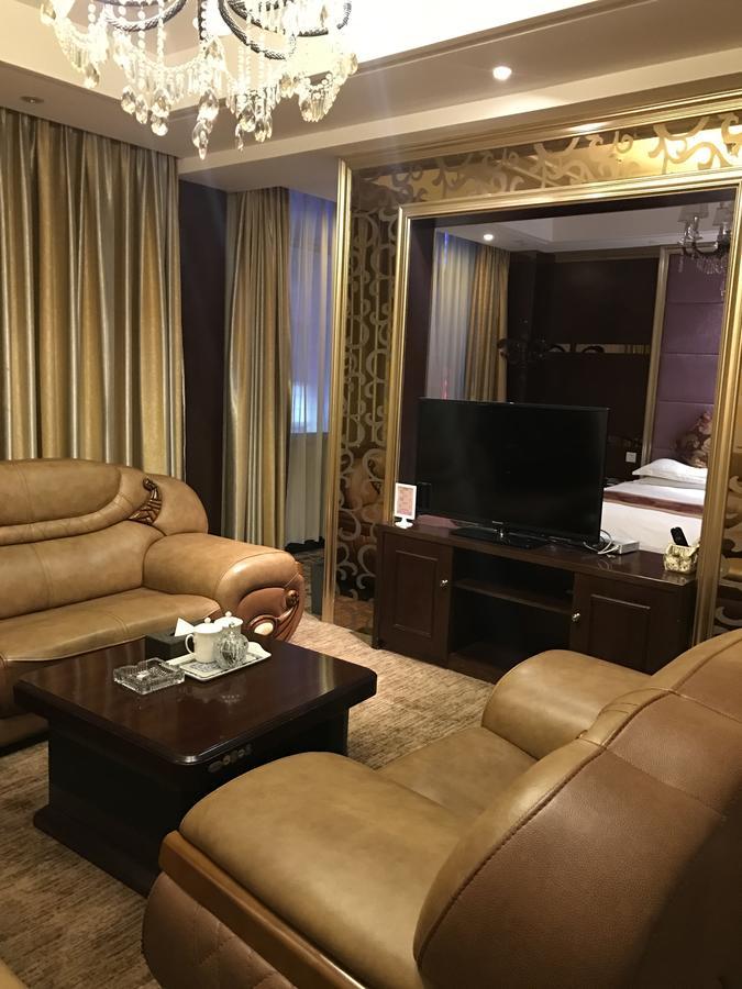 Huayu Paradise International Hotel Lhásza Kültér fotó